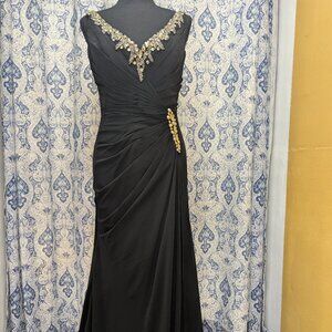 Poly USA by Neblon Women's Gown